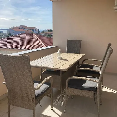 Apartment Hmelina Vrsi